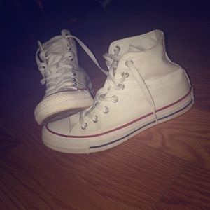 These are high top converse they are too small